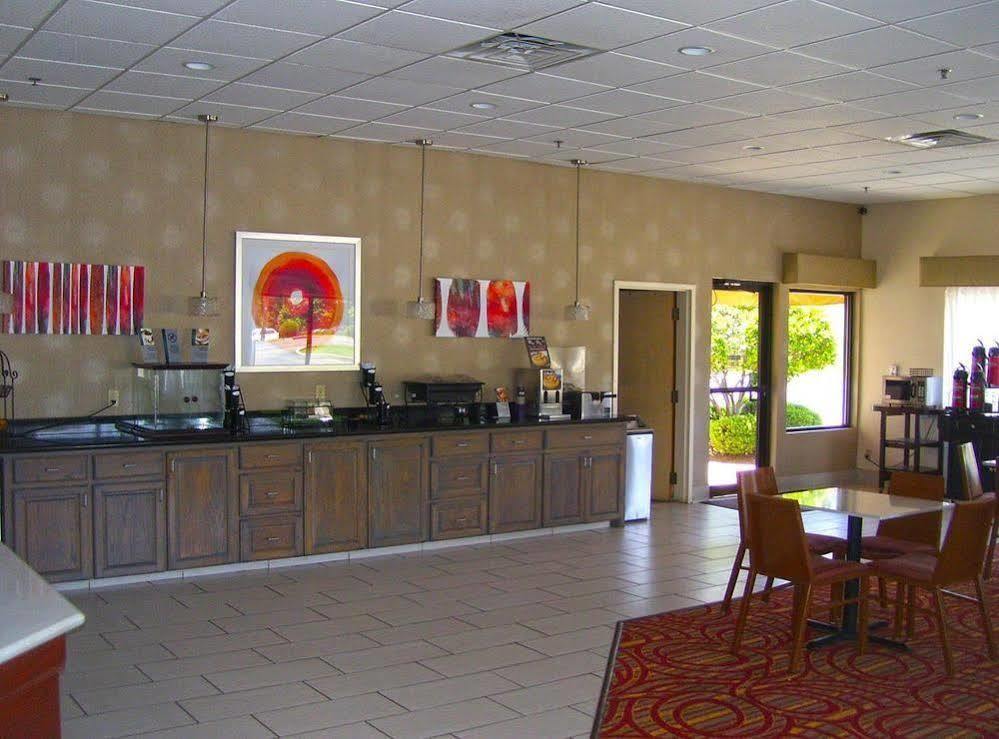 Americas Best Value Inn&Suites Bastrop Exterior foto